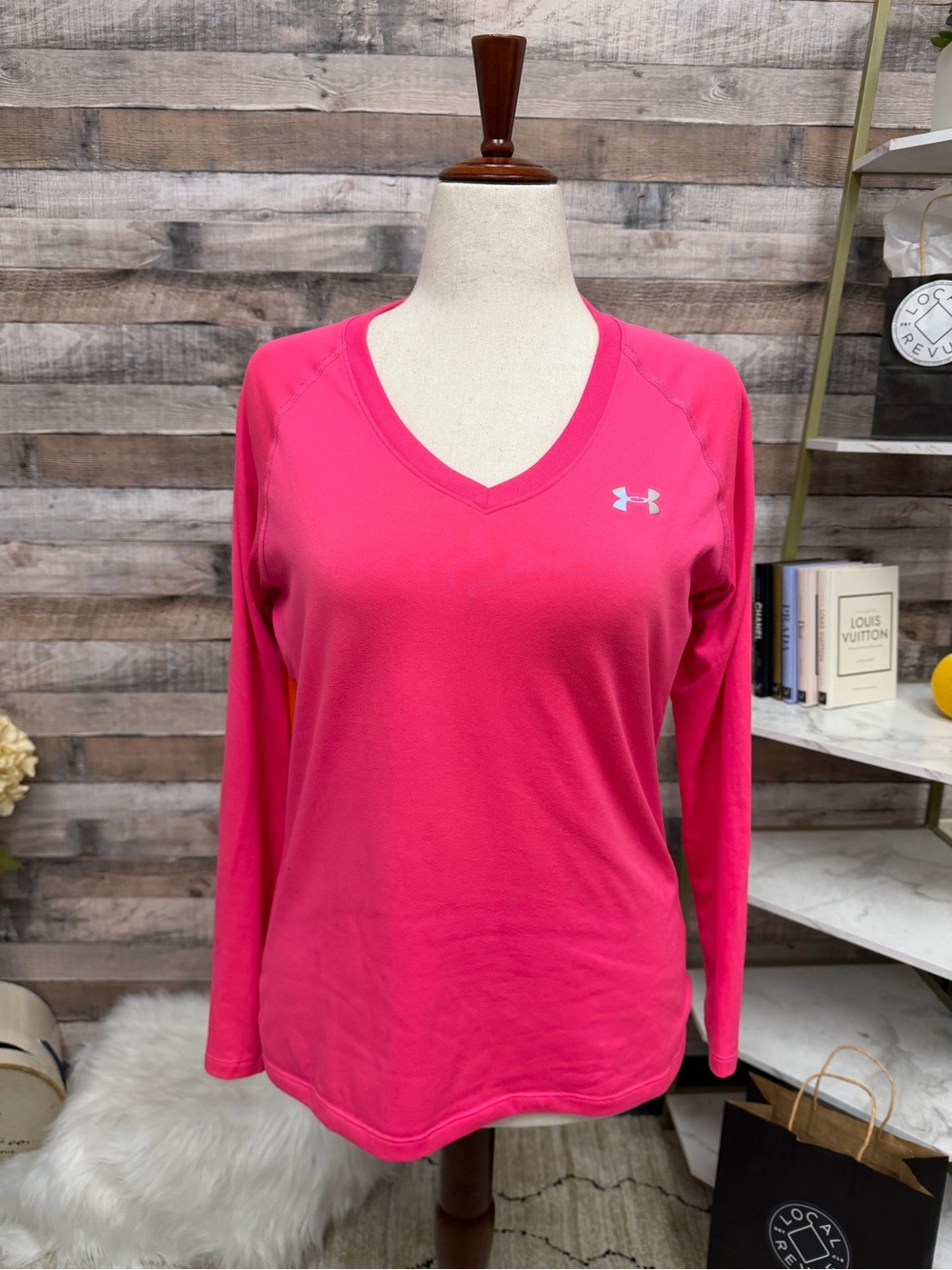 Under Armour Hot Pink Long Sleeve Athletic Top L